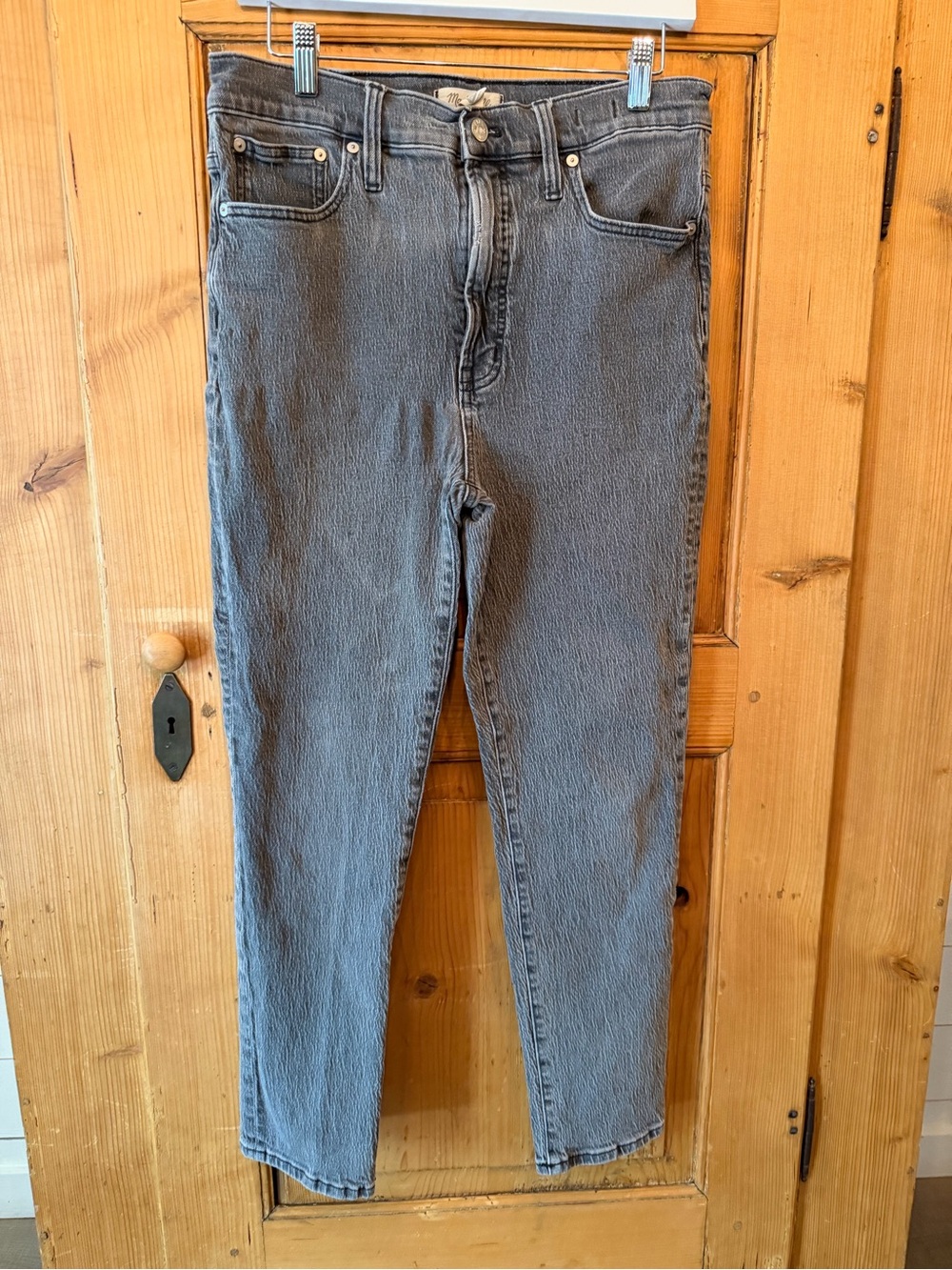 Madewell Straight-Leg Jeans in Washed Gray